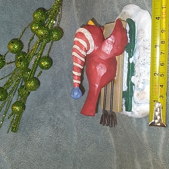 RUSS-"MERRILY WE TWEET ALONG", Holiday Bird Sculpture. - Picture 3 of 6